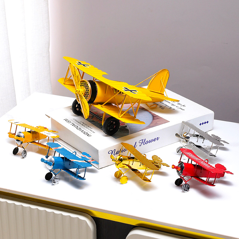 Vintage Collectible Furniture - Modèle d'avion vintage en métal, ornement