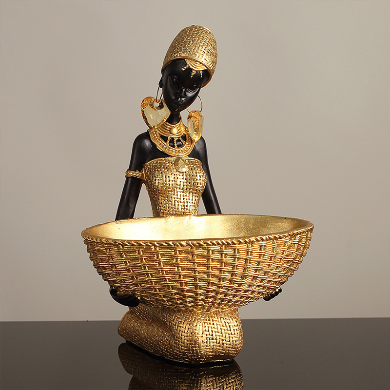 Vintage Collectible Furniture - Sculpture de Fille Africaine Tenant une