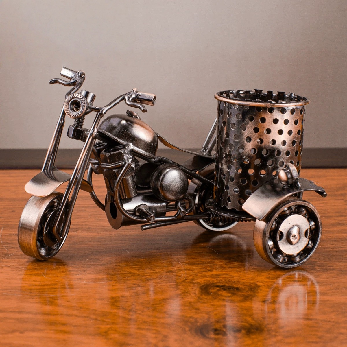 Modèle de moto vintage en méta - Vintage And Collectible avis et prix