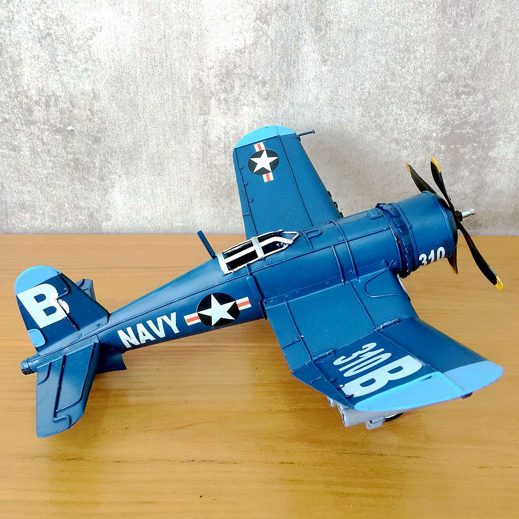 Modèle d'avion en fer-blanc Vi - Vintage Collectible Furniture avis et prix