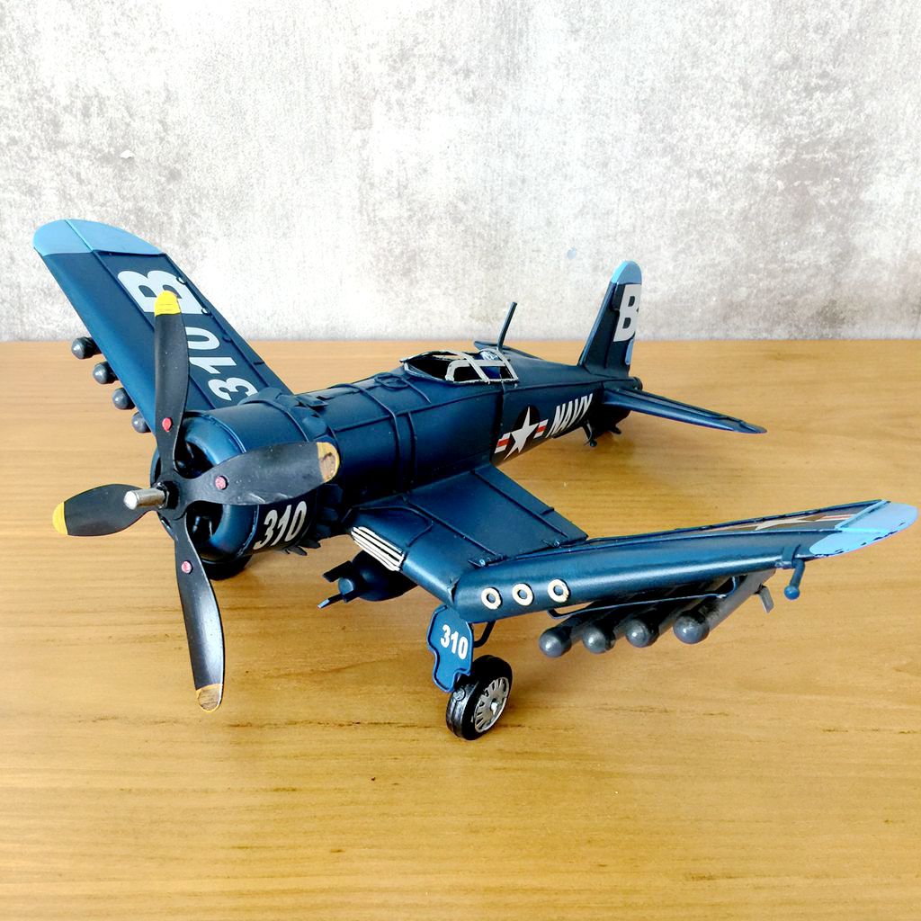 Modèle d'avion en fer-blanc Vi - Vintage Collectible Furniture avis et prix